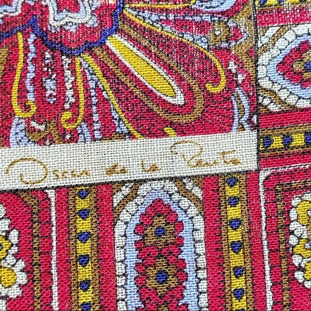 Oscar de la Renta Red Patterned Scarf